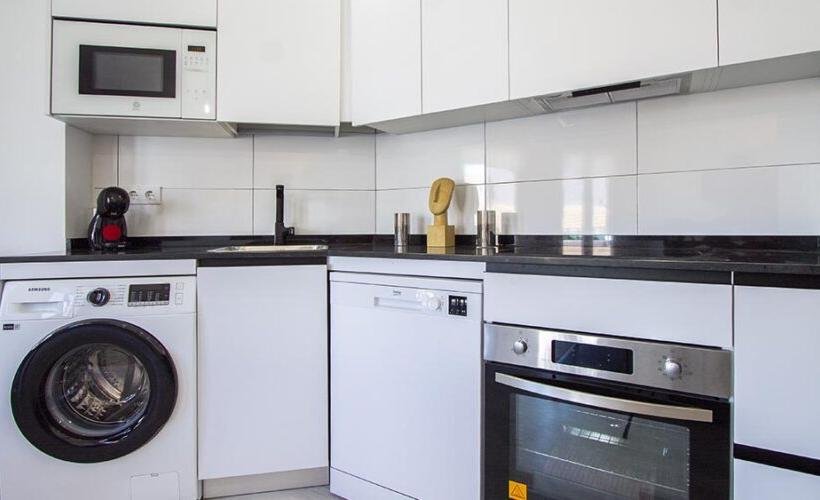 apartamentos de day apartment para alquiler para empresas en Madrid Cuatro Caminos